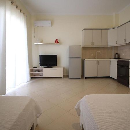 Sunset Apartments Berdenesh Sarandë Eksteriør bilde