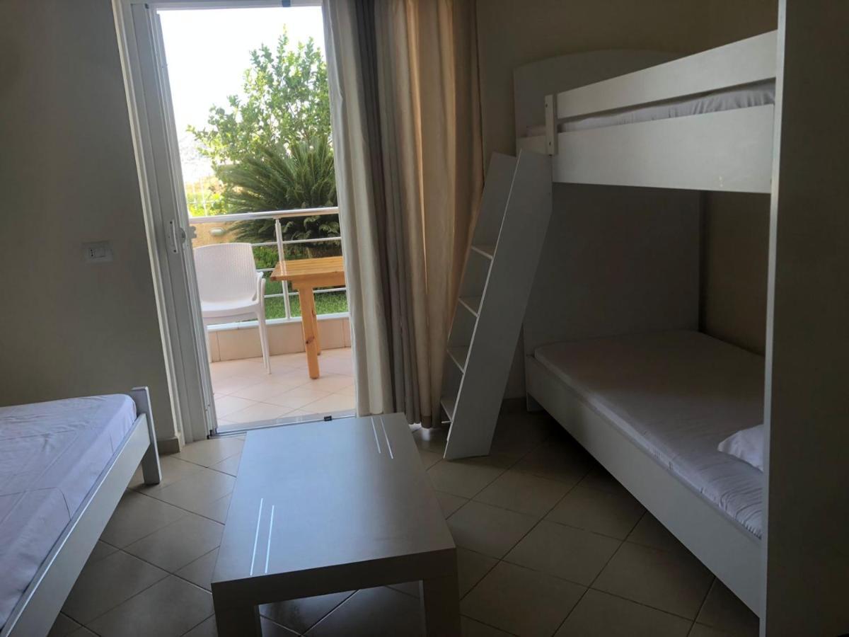 Sunset Apartments Berdenesh Sarandë Eksteriør bilde