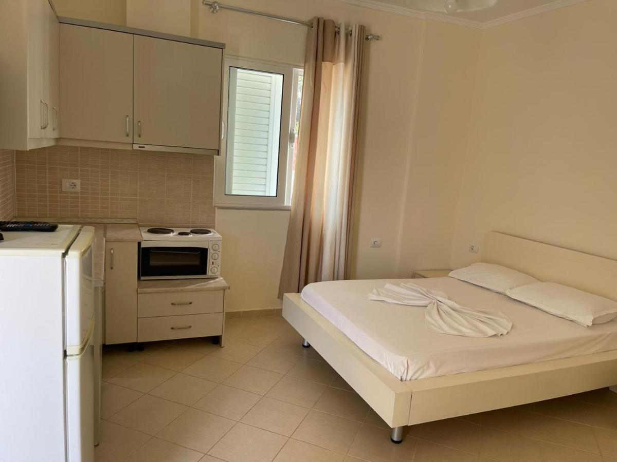 Sunset Apartments Berdenesh Sarandë Eksteriør bilde